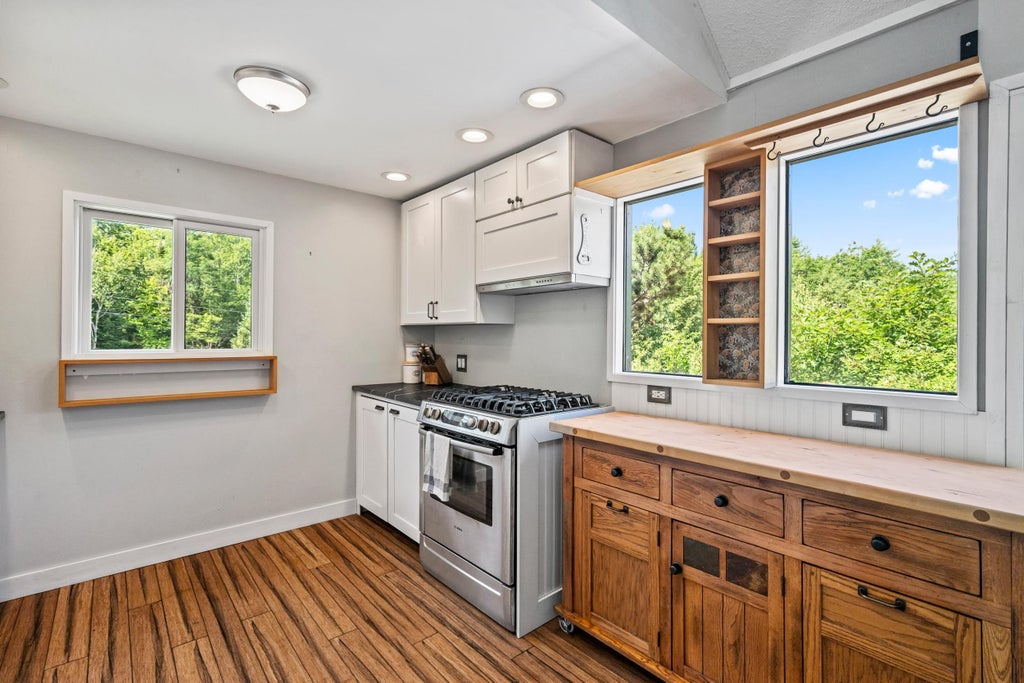 Photo of 626 High Street, Madison, NH 03875 (MLS # 5102110)