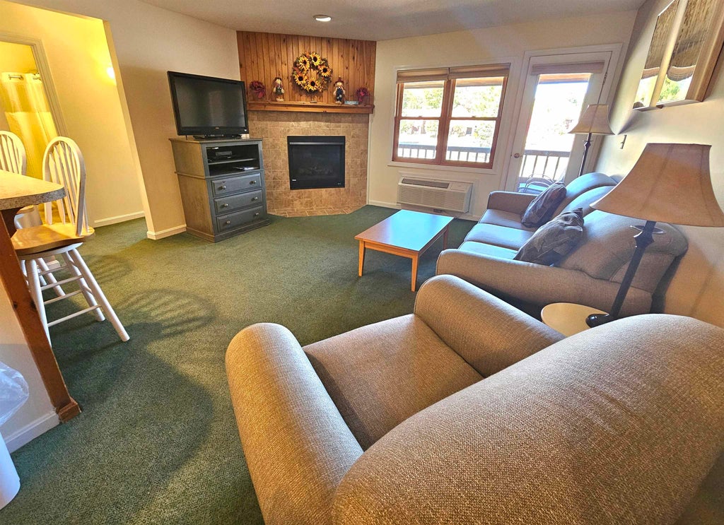 Photo of 164 Deer Park Drive #175B, Woodstock, NH 03262 (MLS # 5111647)