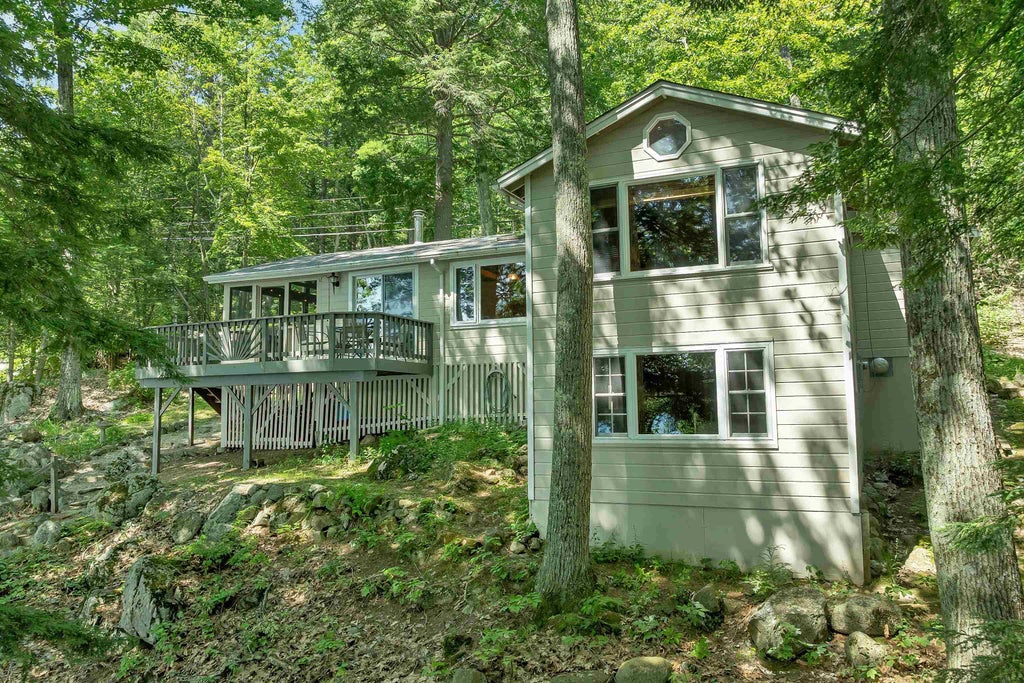Photo of 145 Sunset Shore Drive, Alton, NH 03810 (MLS # 5101050)