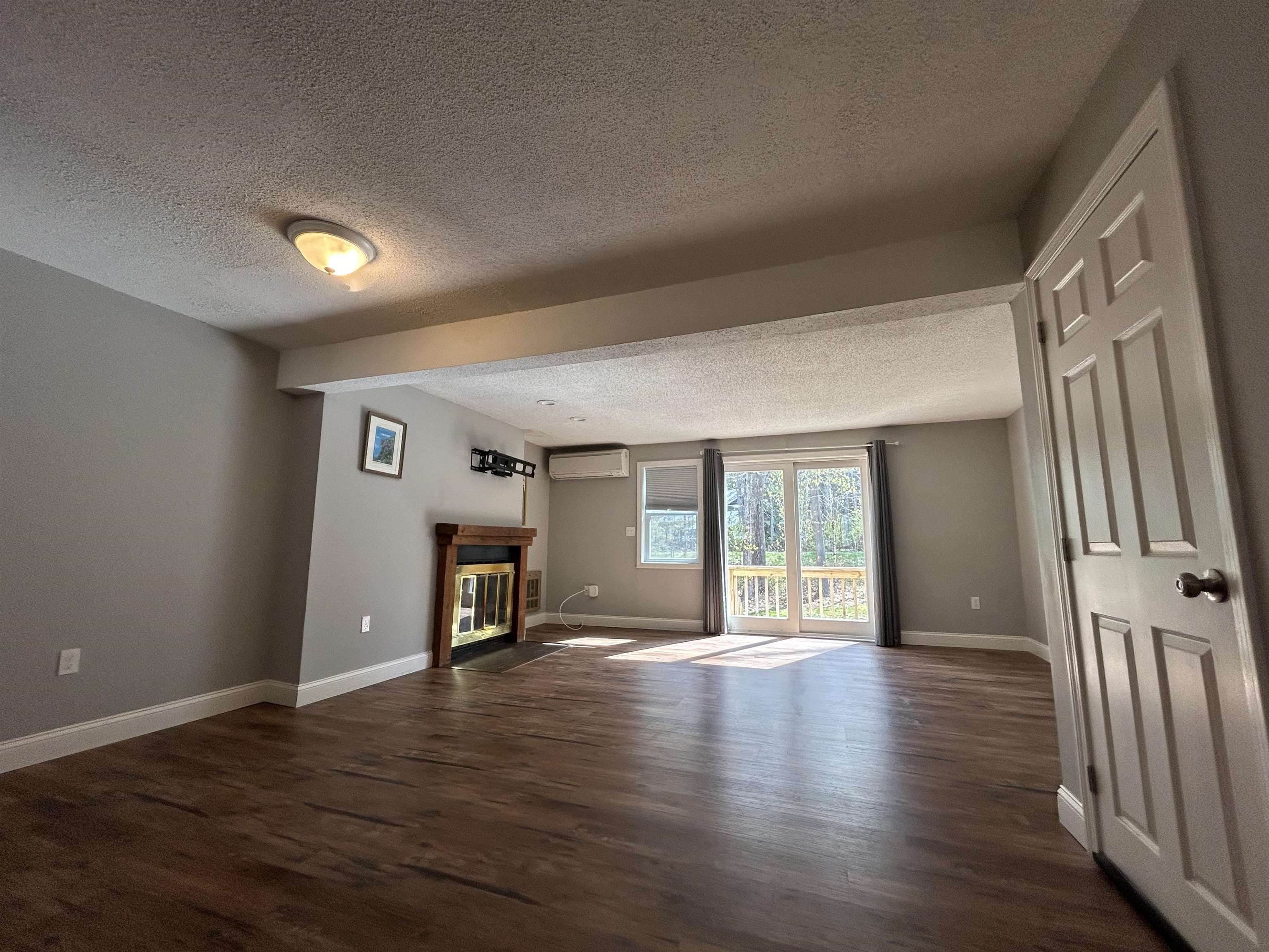 25 Hawk Road 4