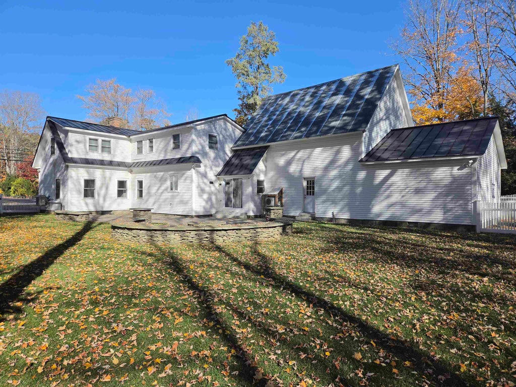 Photo of 131 Kearsarge Road, Conway, NH 03860 (MLS # 5115620)