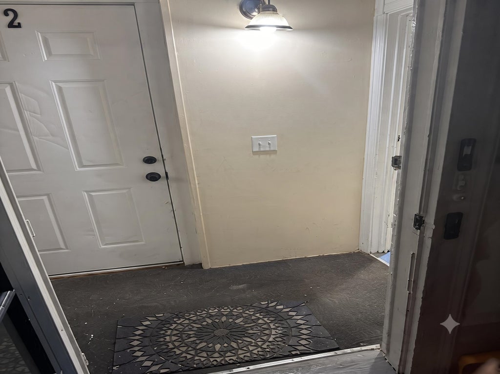 Photo of 440 Laurel Street, Manchester, NH 03103 (MLS # 5100123)