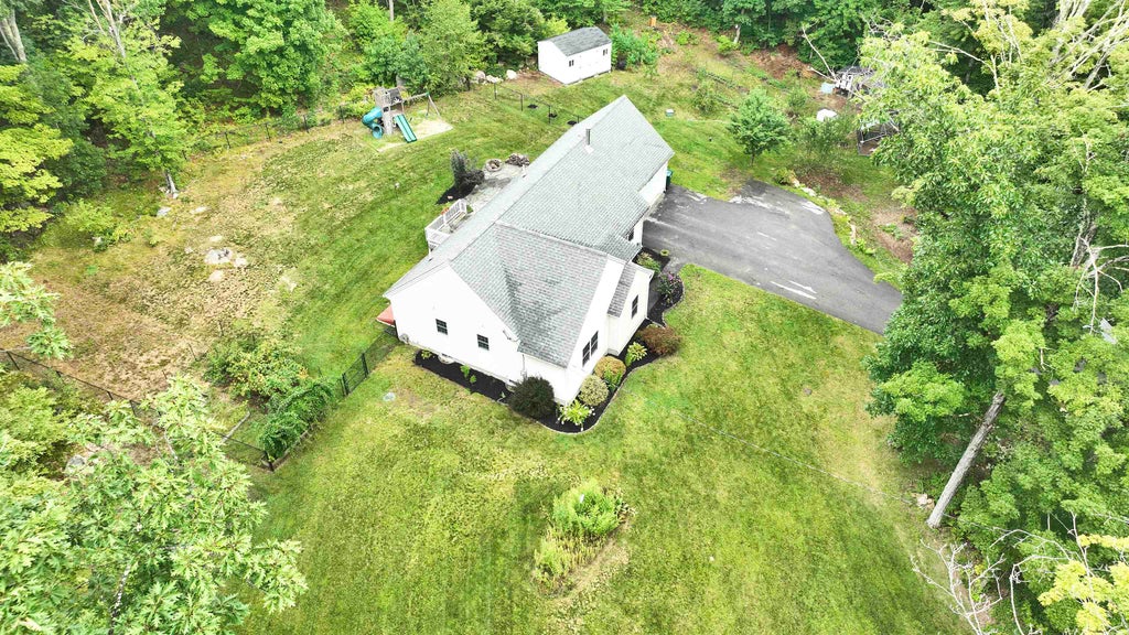 Photo of 12 Springvale Avenue, Brookline, NH 03033 (MLS # 5109020)