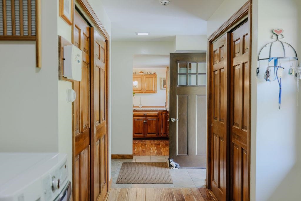 266 W Surry Road