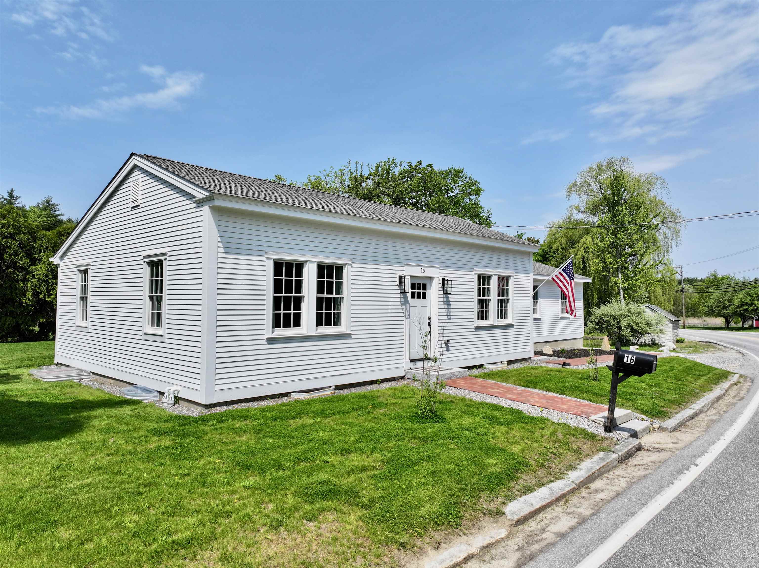 16 Silver Lake Road
