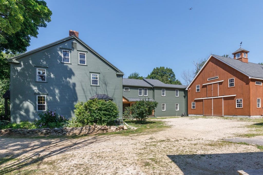 Photo of 12 Coffeetown Road, Deerfield, NH 03037 (MLS # 5102923)