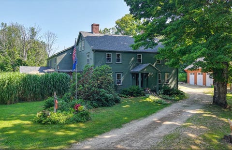 Photo of 12 Coffeetown Road, Deerfield, NH 03037 (MLS # 5102923)