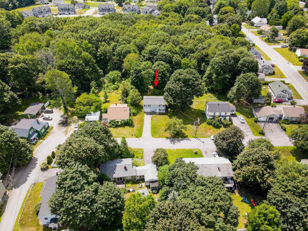 Photo of 6 Alicia Street, Somersworth, NH 03878 (MLS # 5103576)