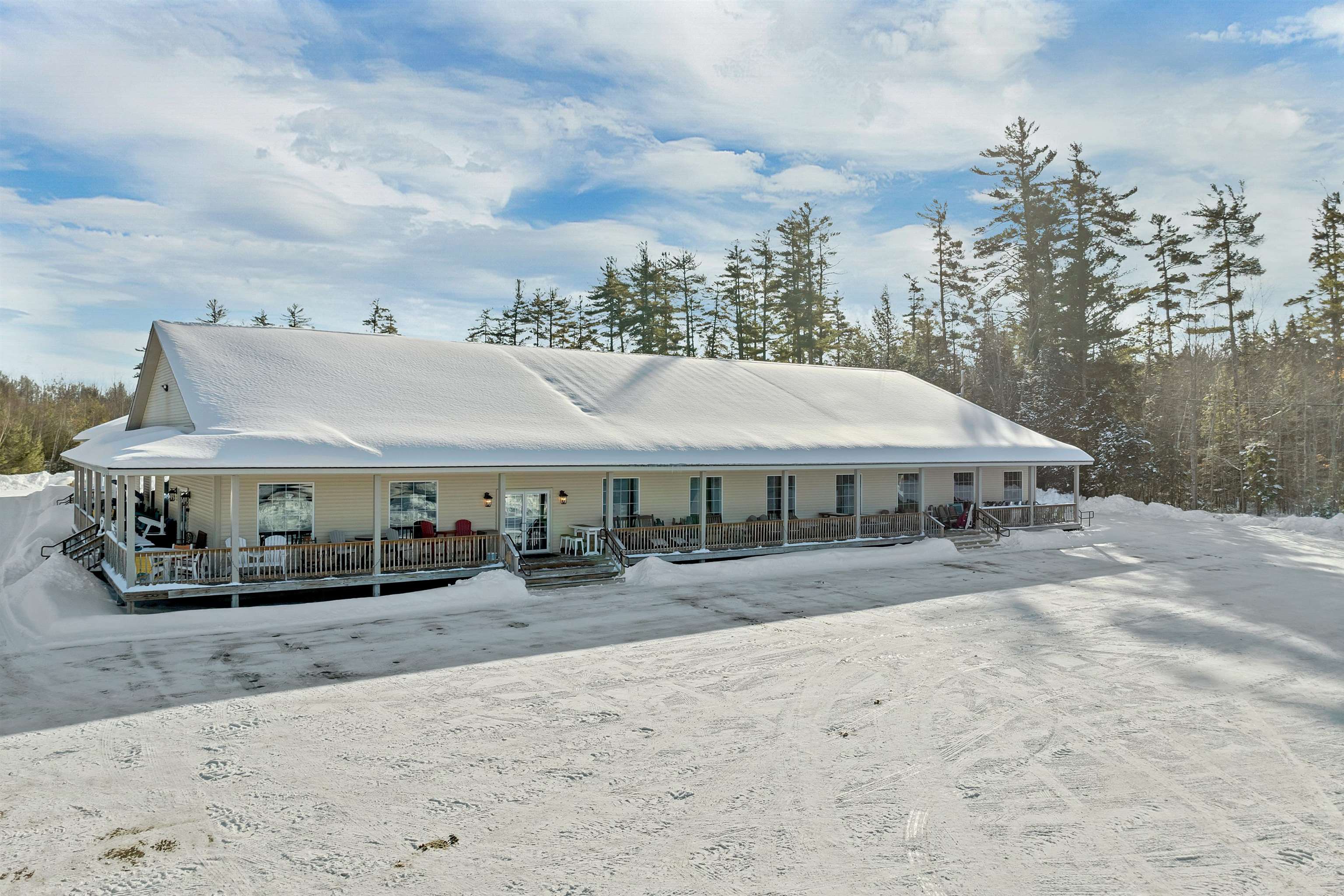 1210 White Mountain Highway