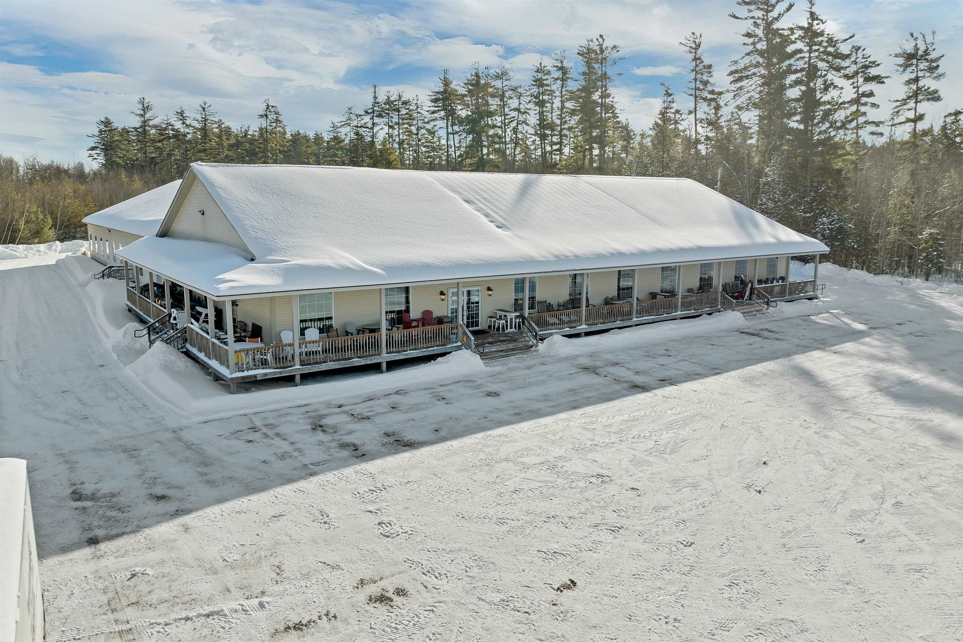 1210 White Mountain Highway