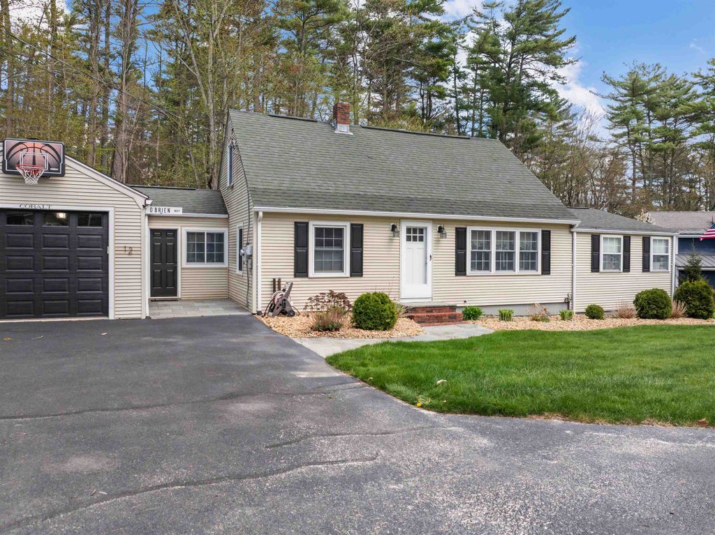 Photo of 12 Brookhurst Lane East LN #12, Meredith, NH 03253 (MLS # 5091414)