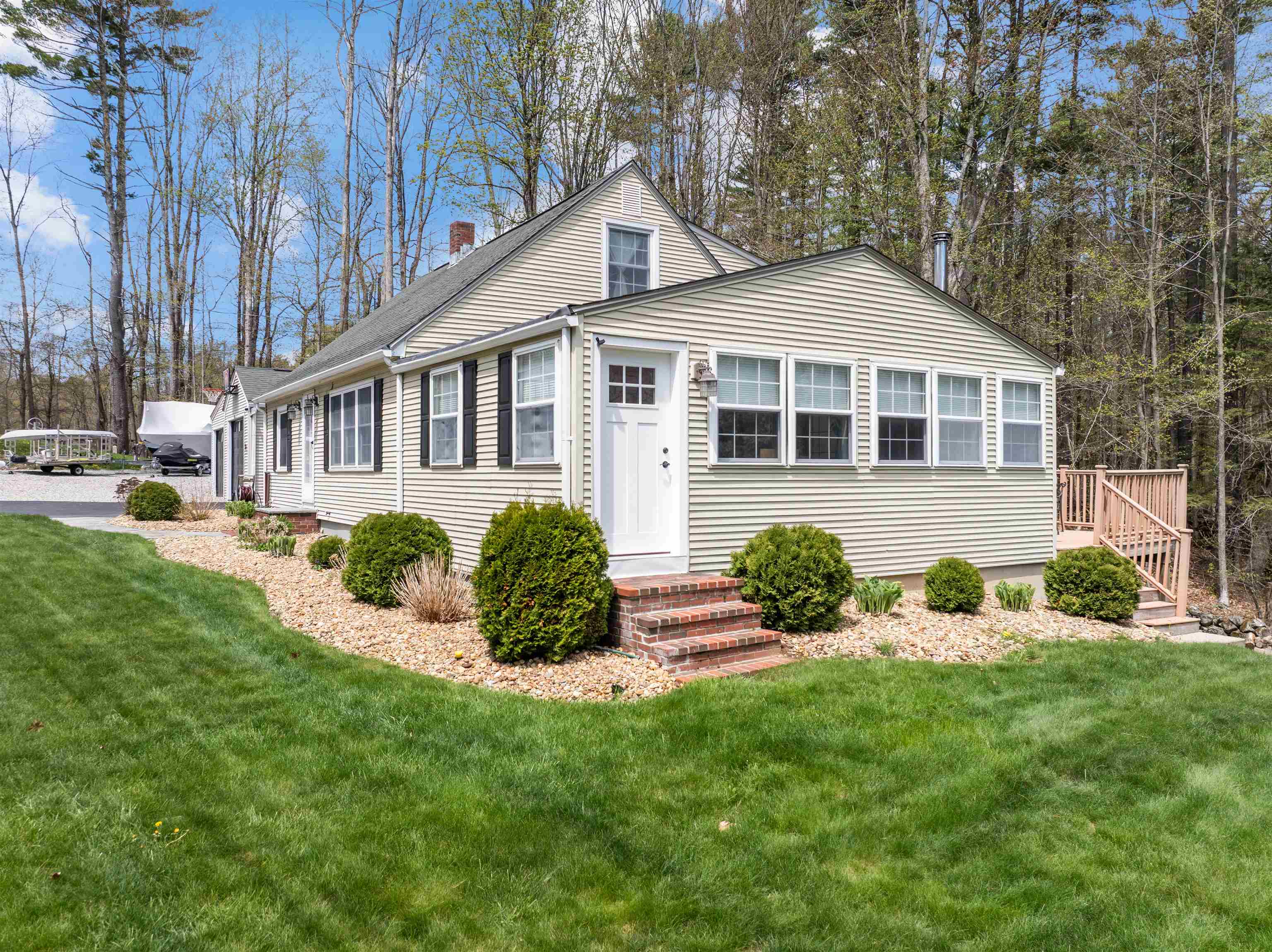 12 Brookhurst Lane East 12