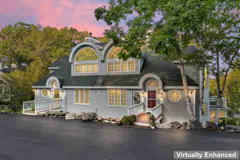 Photo of 19 Hawk Ridge Road, Meredith, NH 03253 (MLS # 5105883)
