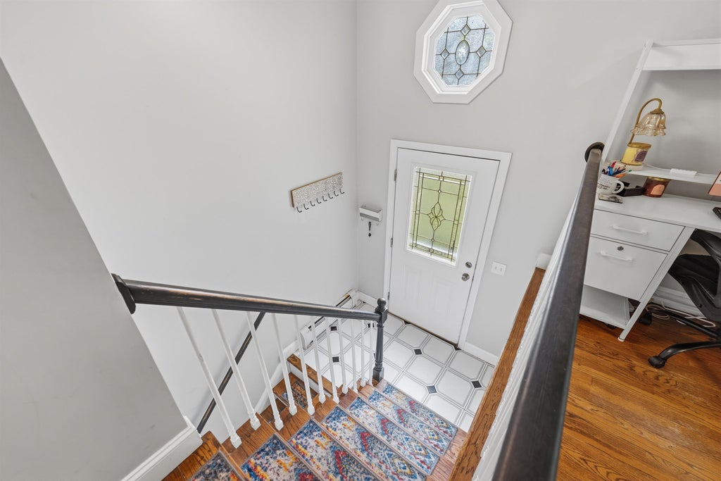 Photo of 5 Mont Vernon Drive, Londonderry, NH 03053 (MLS # 5109175)