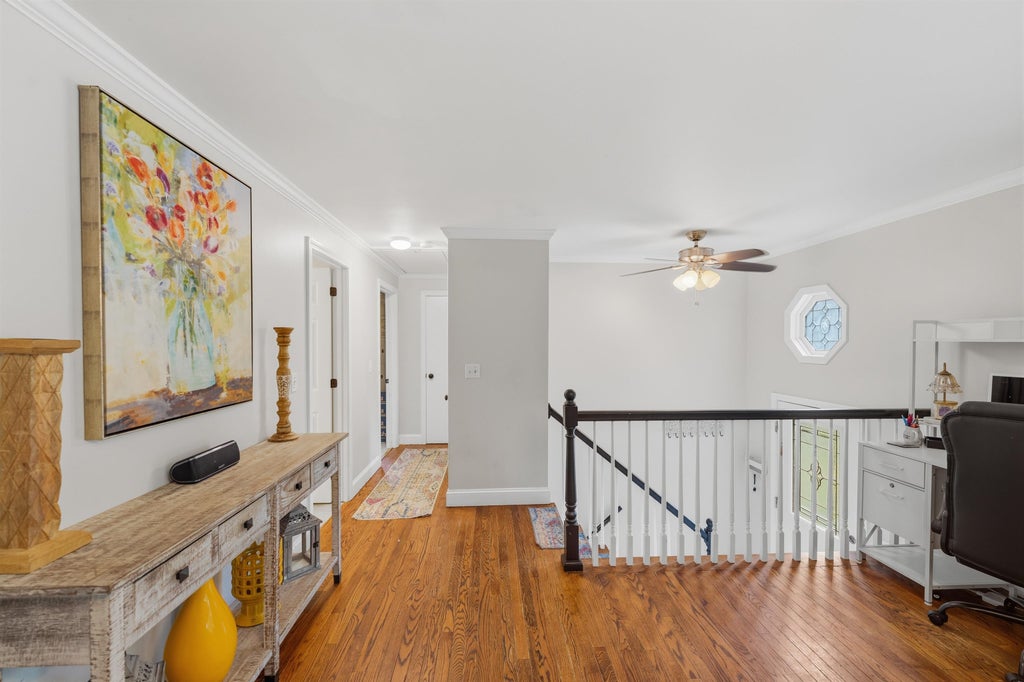 Photo of 5 Mont Vernon Drive, Londonderry, NH 03053 (MLS # 5109175)