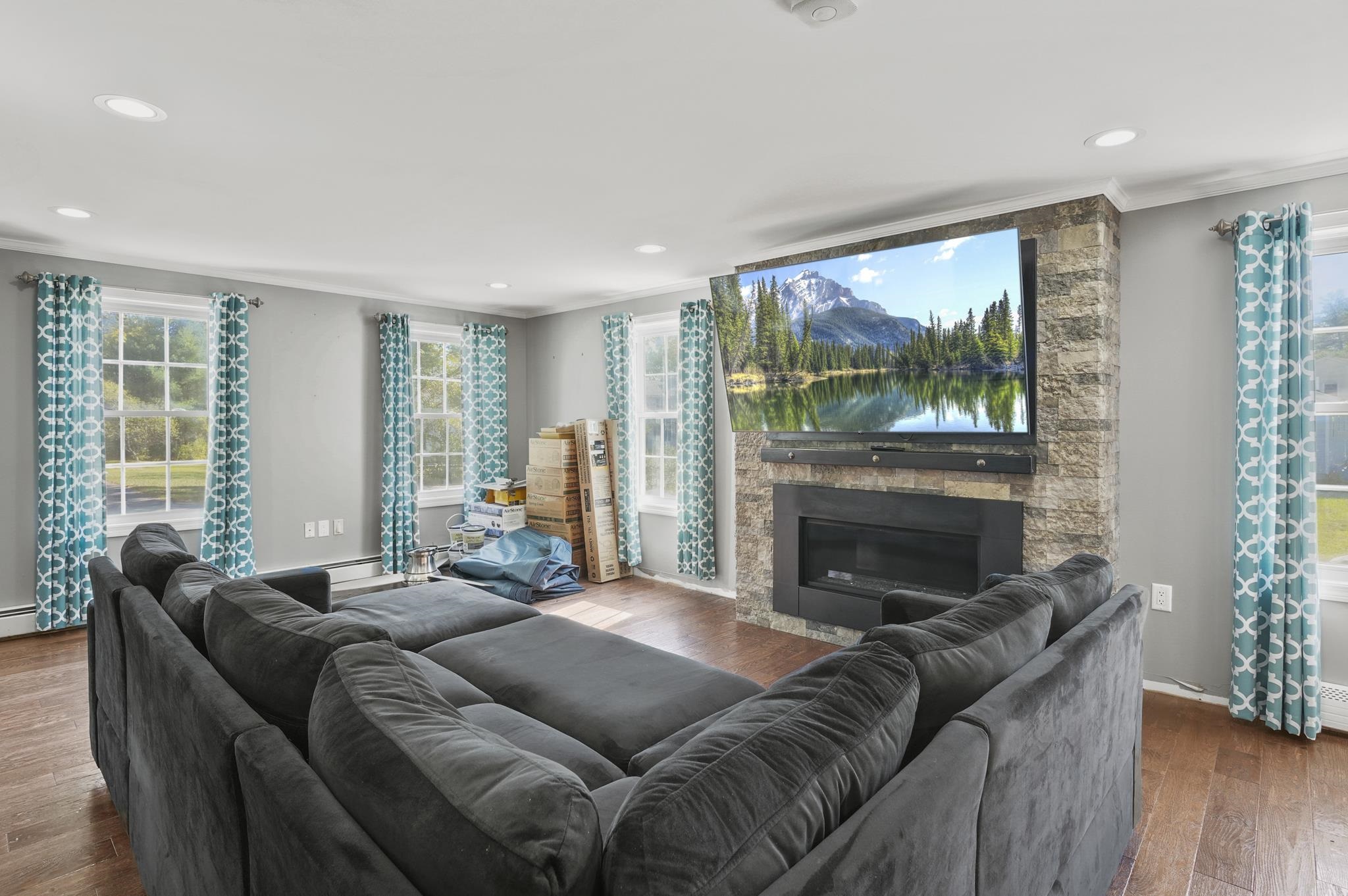 9 Upland Drive