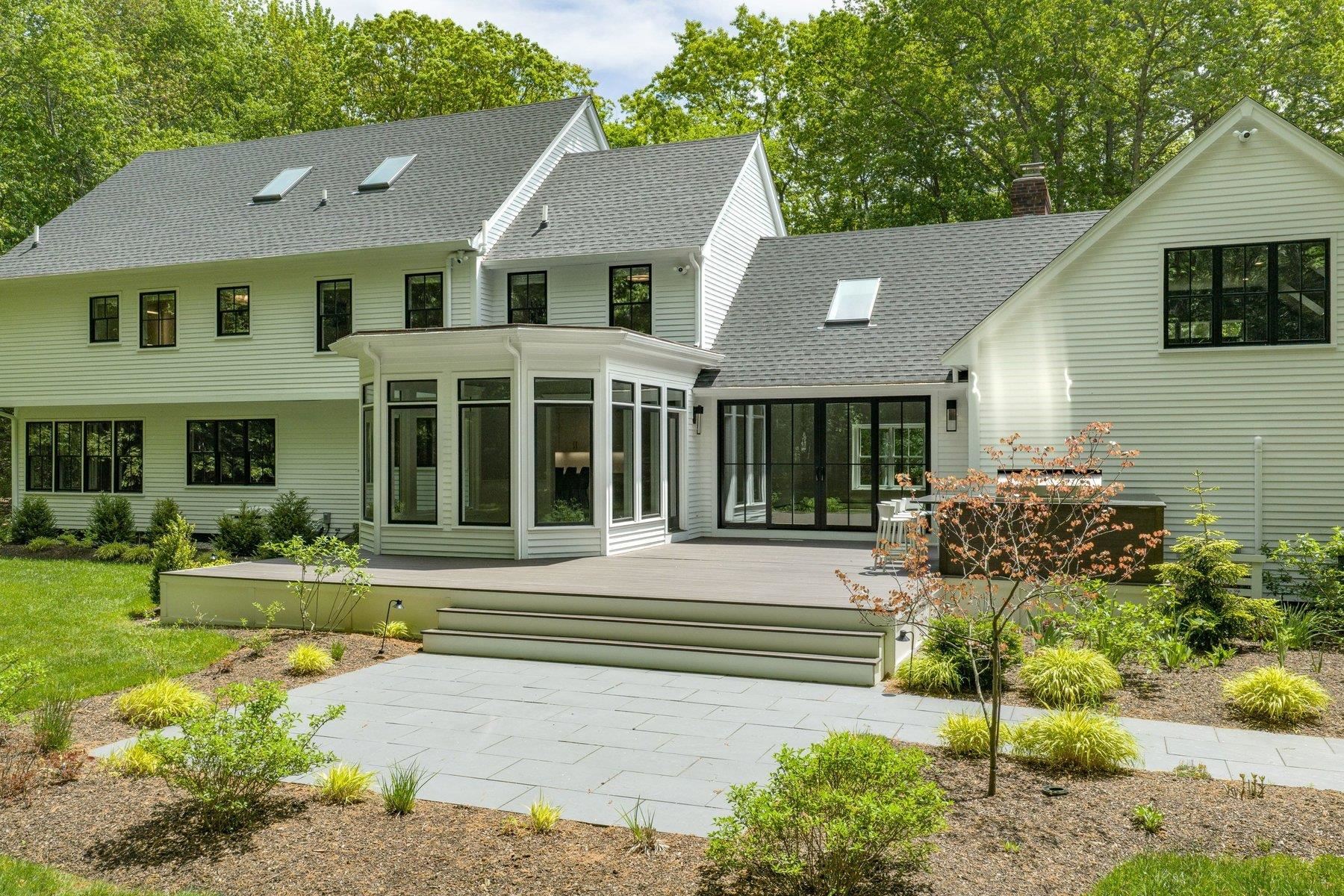 13 Rockrimmon Road
