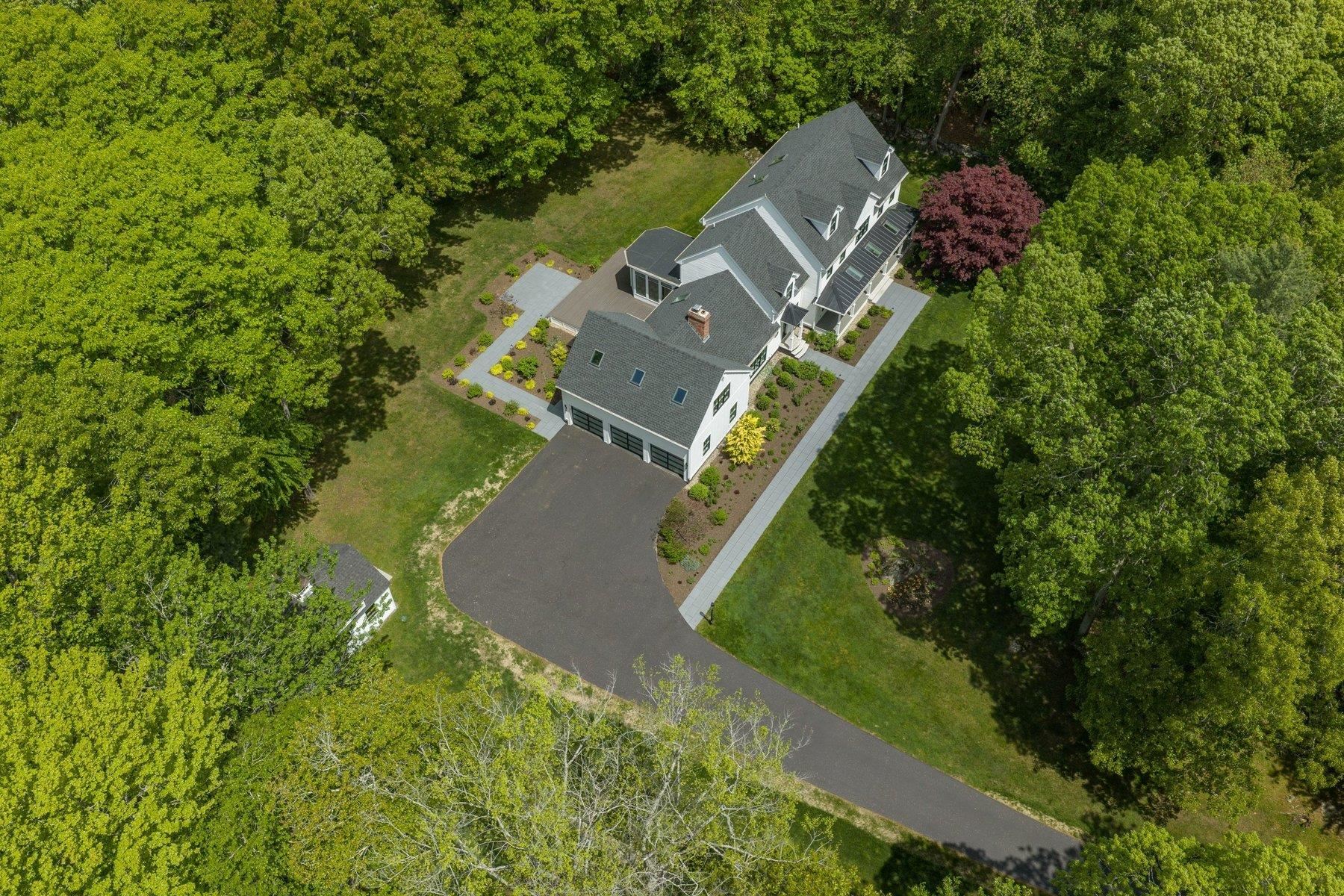 13 Rockrimmon Road