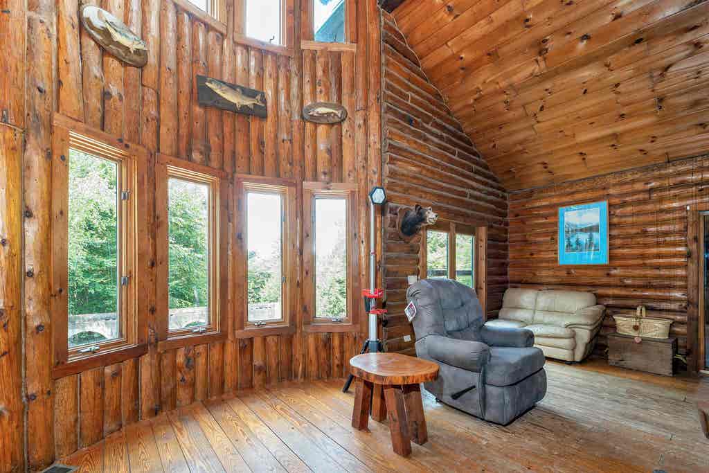 Photo of 36 Stinson Road, Plymouth, NH 03264 (MLS # 5104928)
