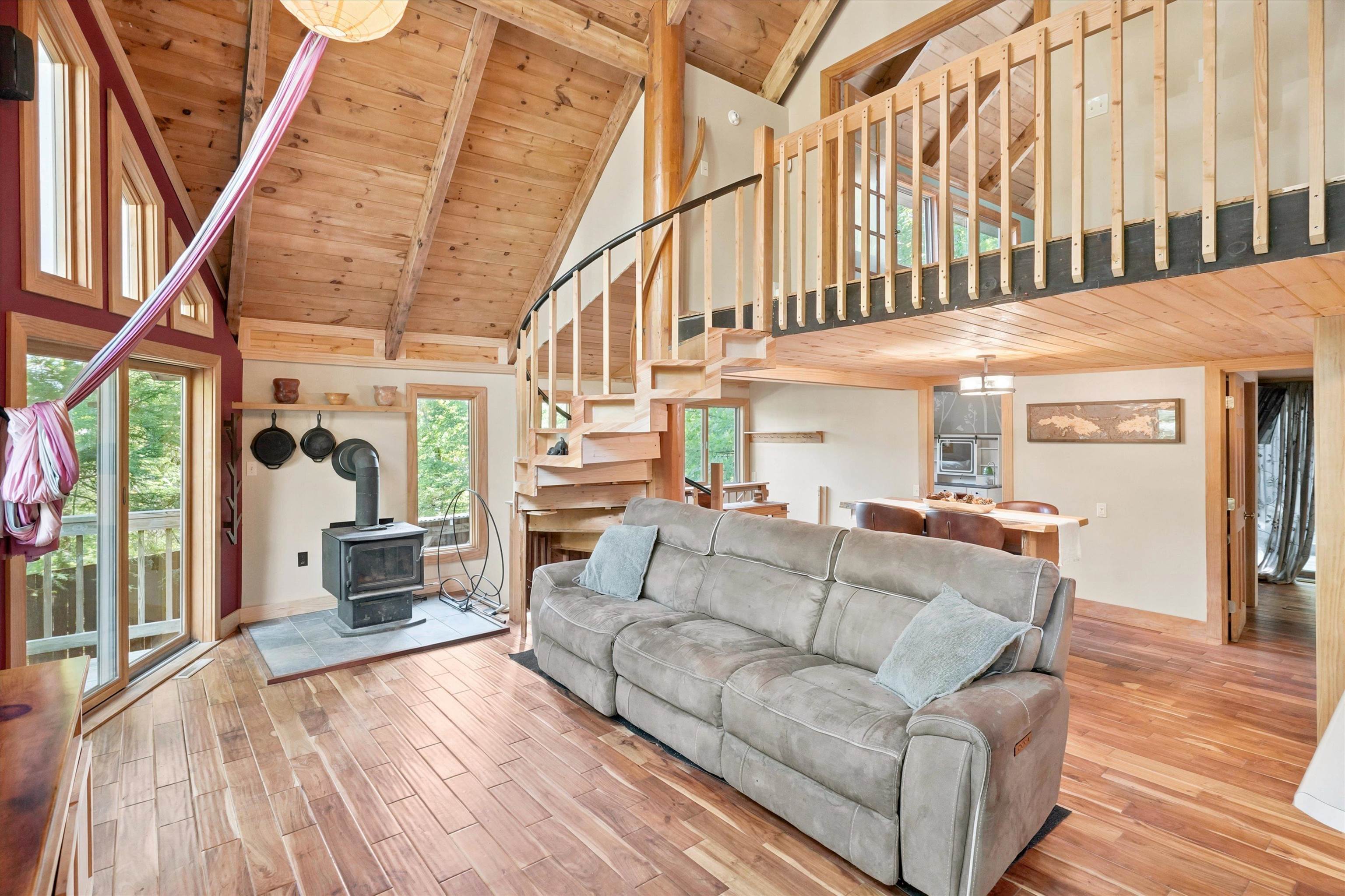 13 Beach Head Road