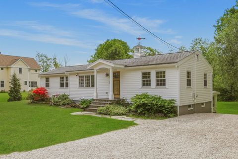 Photo of 270 Brackett Road, Rye, NH 03870 (MLS # 5091948)