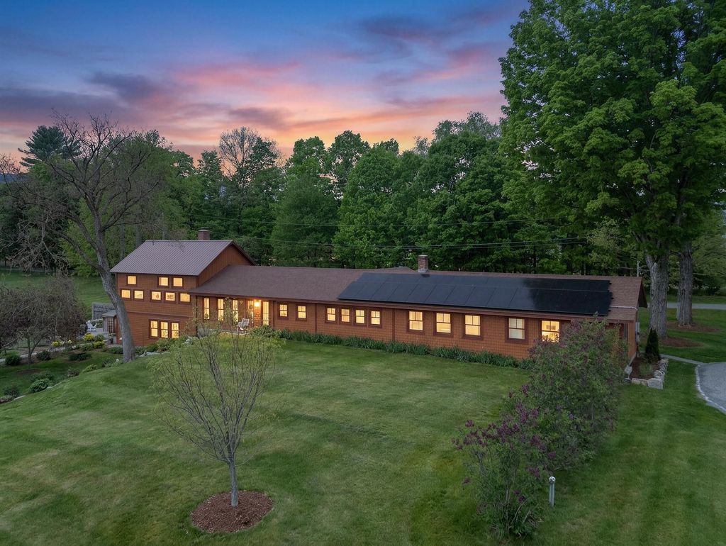 Photo of 84 River Road, Orford, NH 03777 (MLS # 5090836)