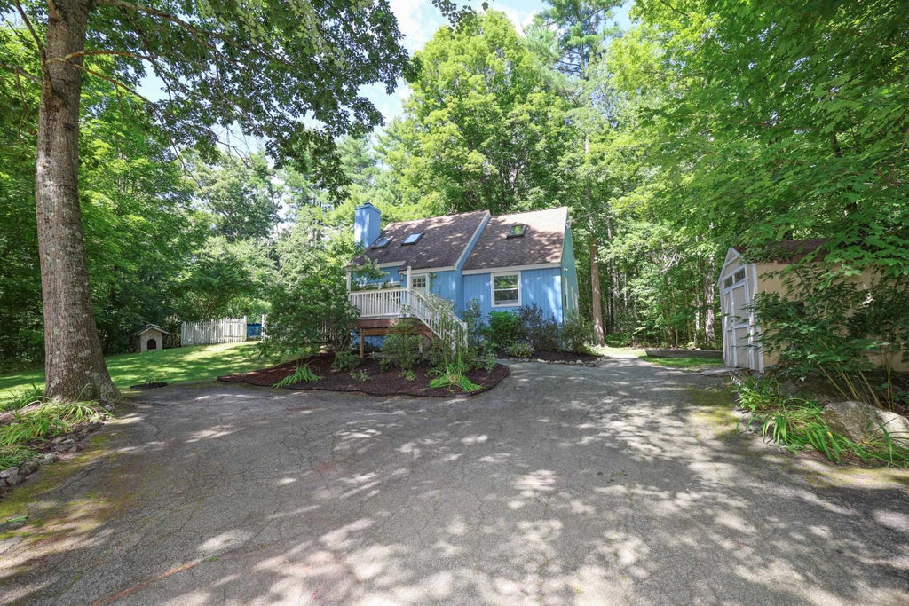 Photo of 285 Colby Road, Weare, NH 03281 (MLS # 5107015)