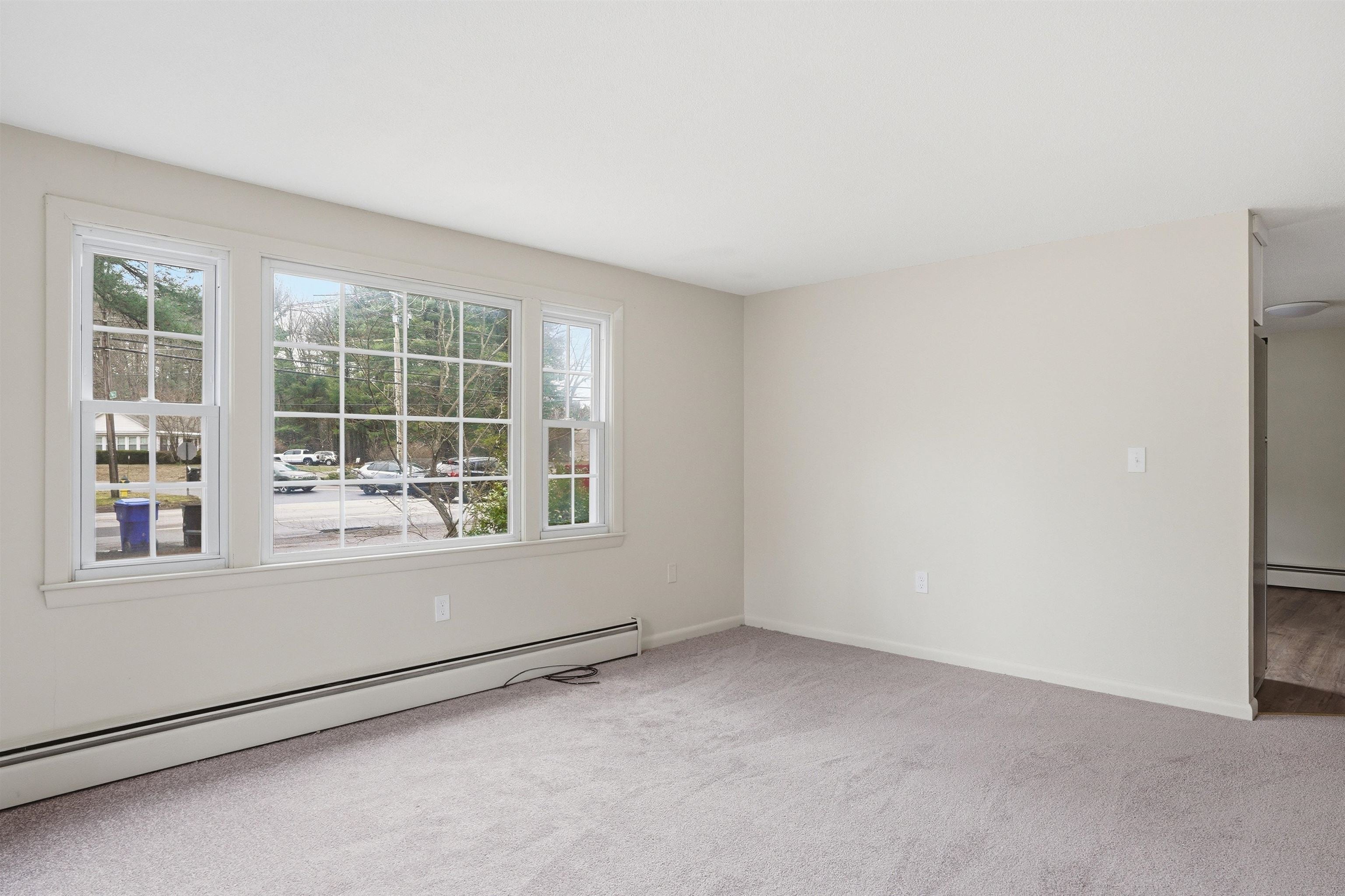 289 Derry Road A