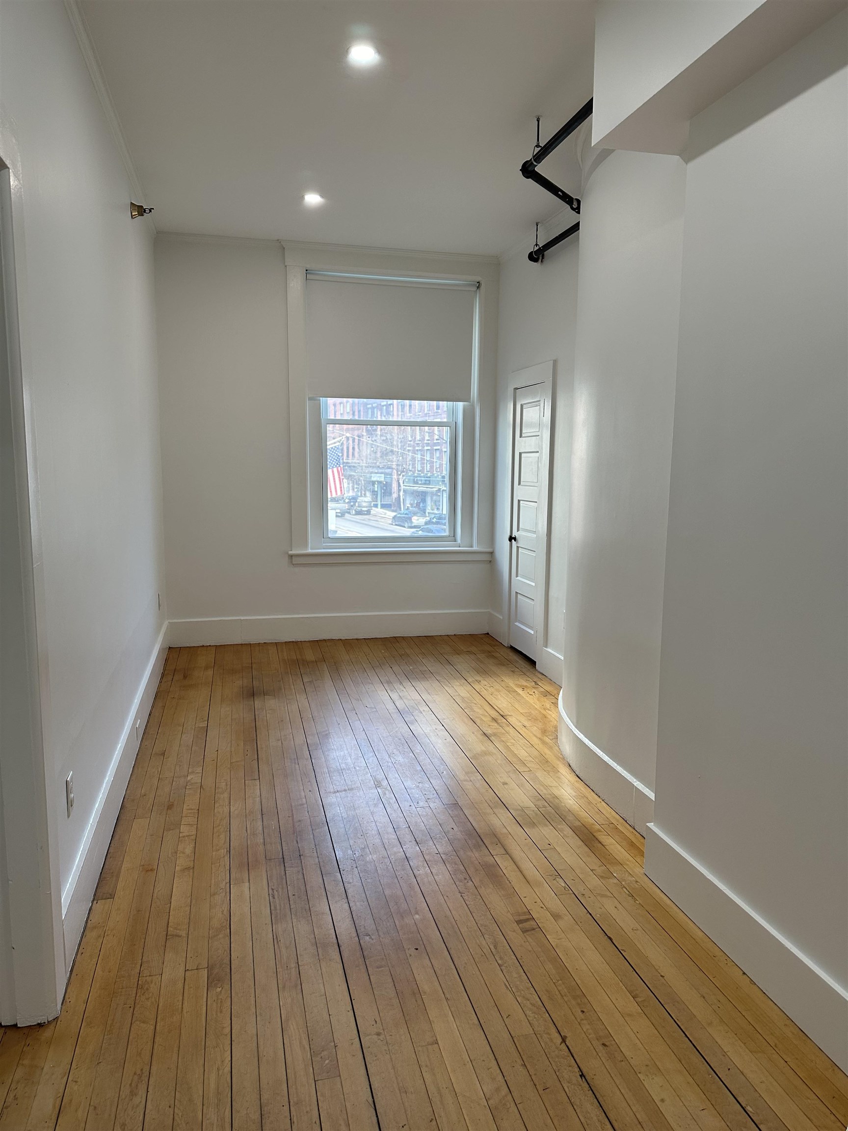 4 Elliot Street 2 - Photo 2