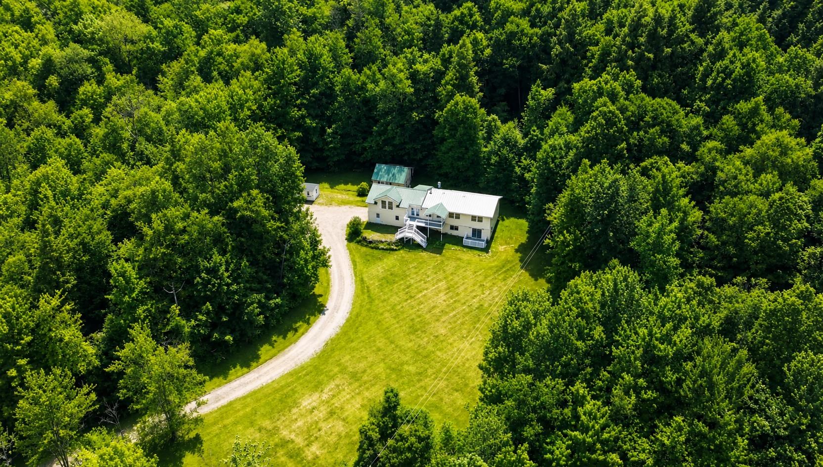 Photo 1 of 38 — 260 Weaver Road, Huntington, VT 05462