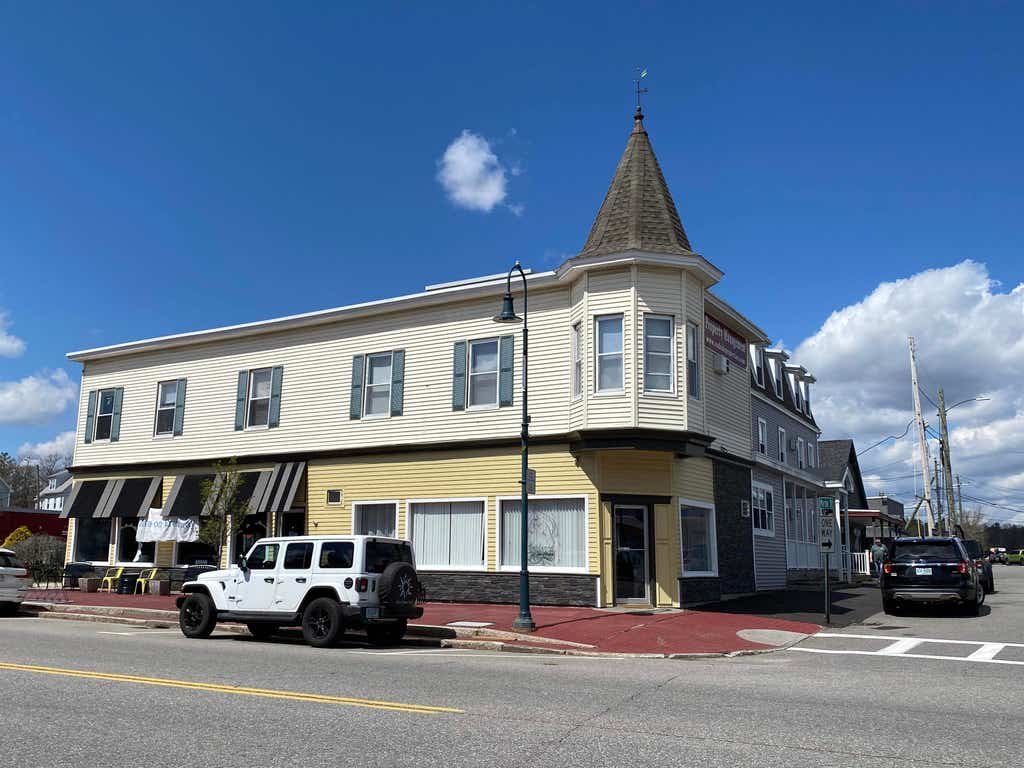 Photo of 4 Martin Street #7, Derry, NH 03038 (MLS # 5104896)