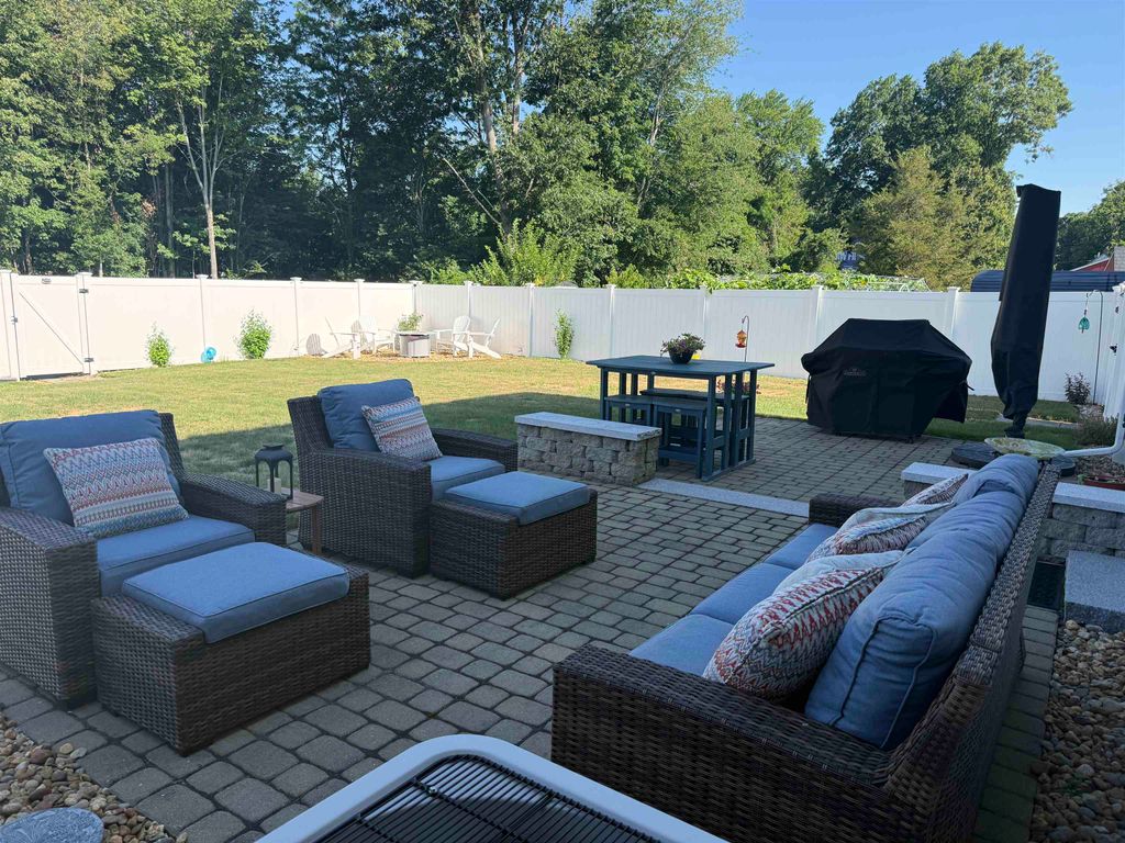 Photo of 81 Foggs Lane, Seabrook, NH 03874 (MLS # 5100696)