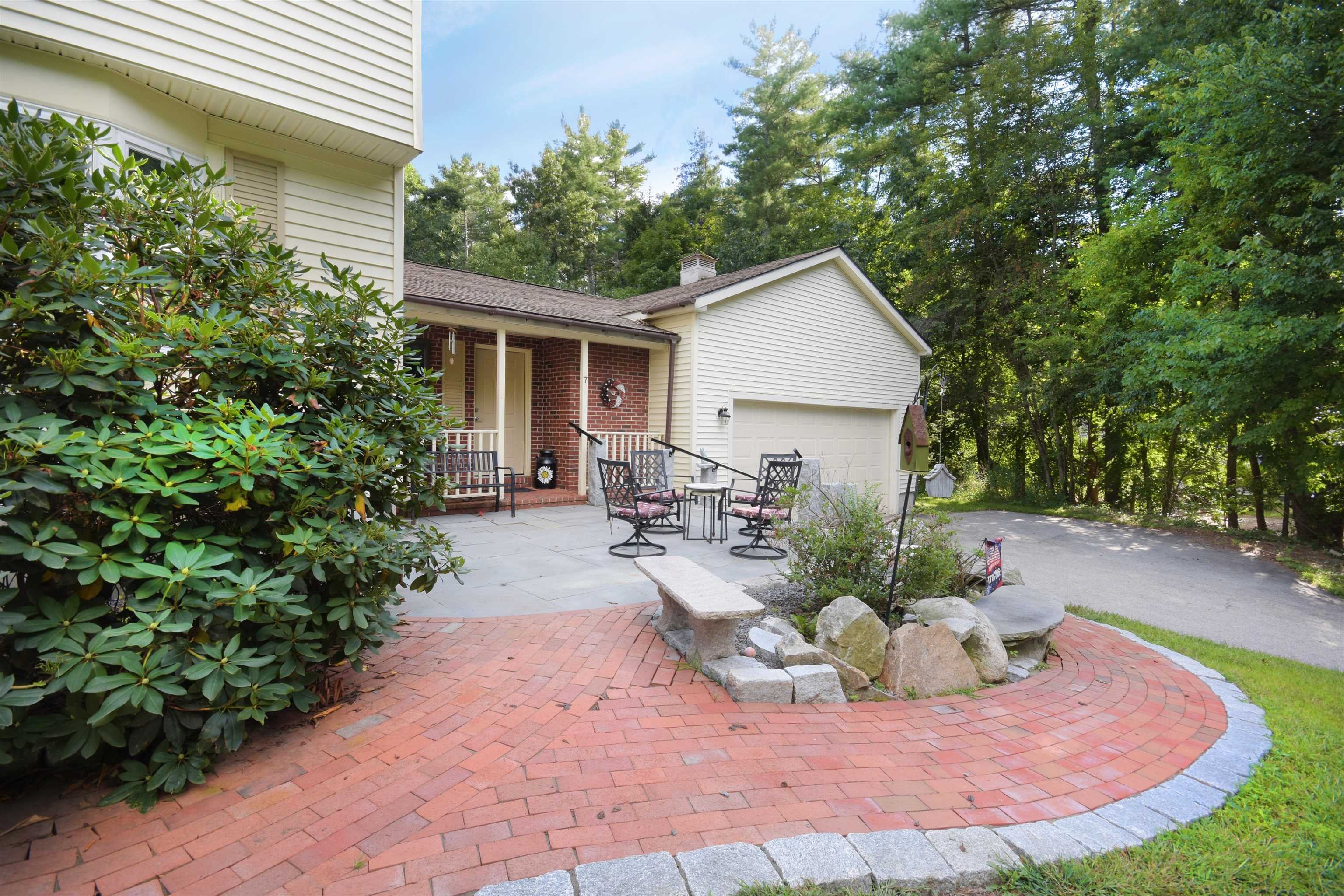 7 Woodbine Lane
