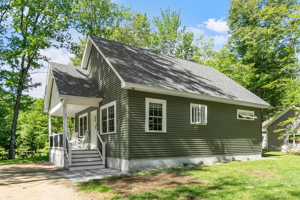 Photo of 33 Blue Boar Lane, Canterbury, NH 03224 (MLS # 5093796)