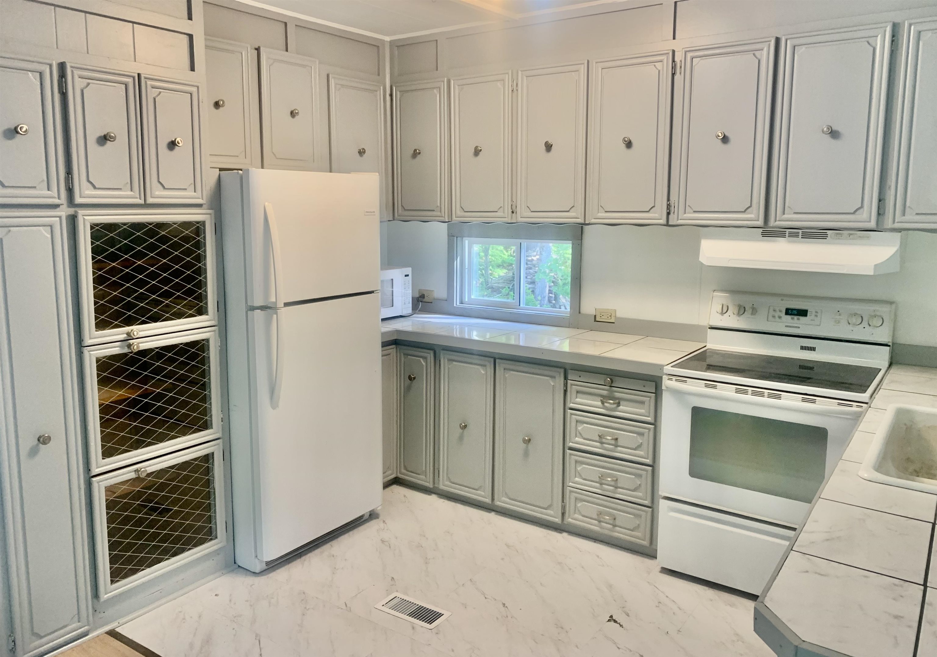 862 Mayhew Turnpike 16