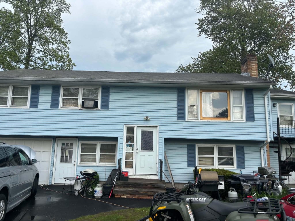 Photo of 4 Brian Avenue, Salem, NH 03079 (MLS # 5111189)