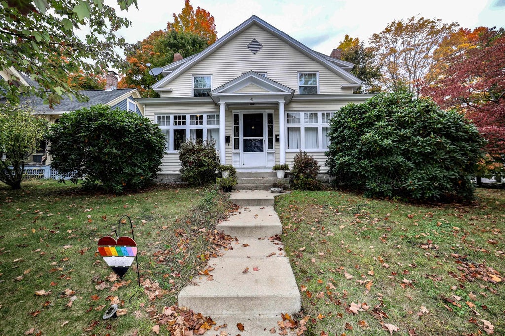 Photo of 41 Stark Street, Nashua, NH 03064 (MLS # 5114009)