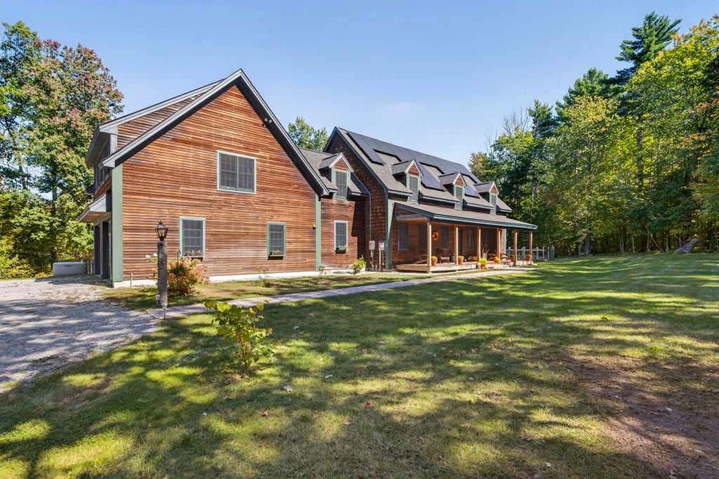Photo of 379 E Washington Road, Hillsborough, NH 03244 (MLS # 5111738)