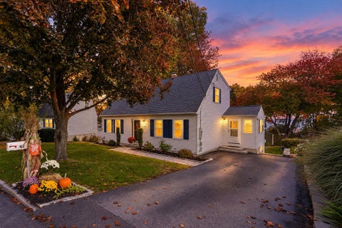 Photo of 43 Jonathan Lane, Manchester, NH 03104 (MLS # 5114808)