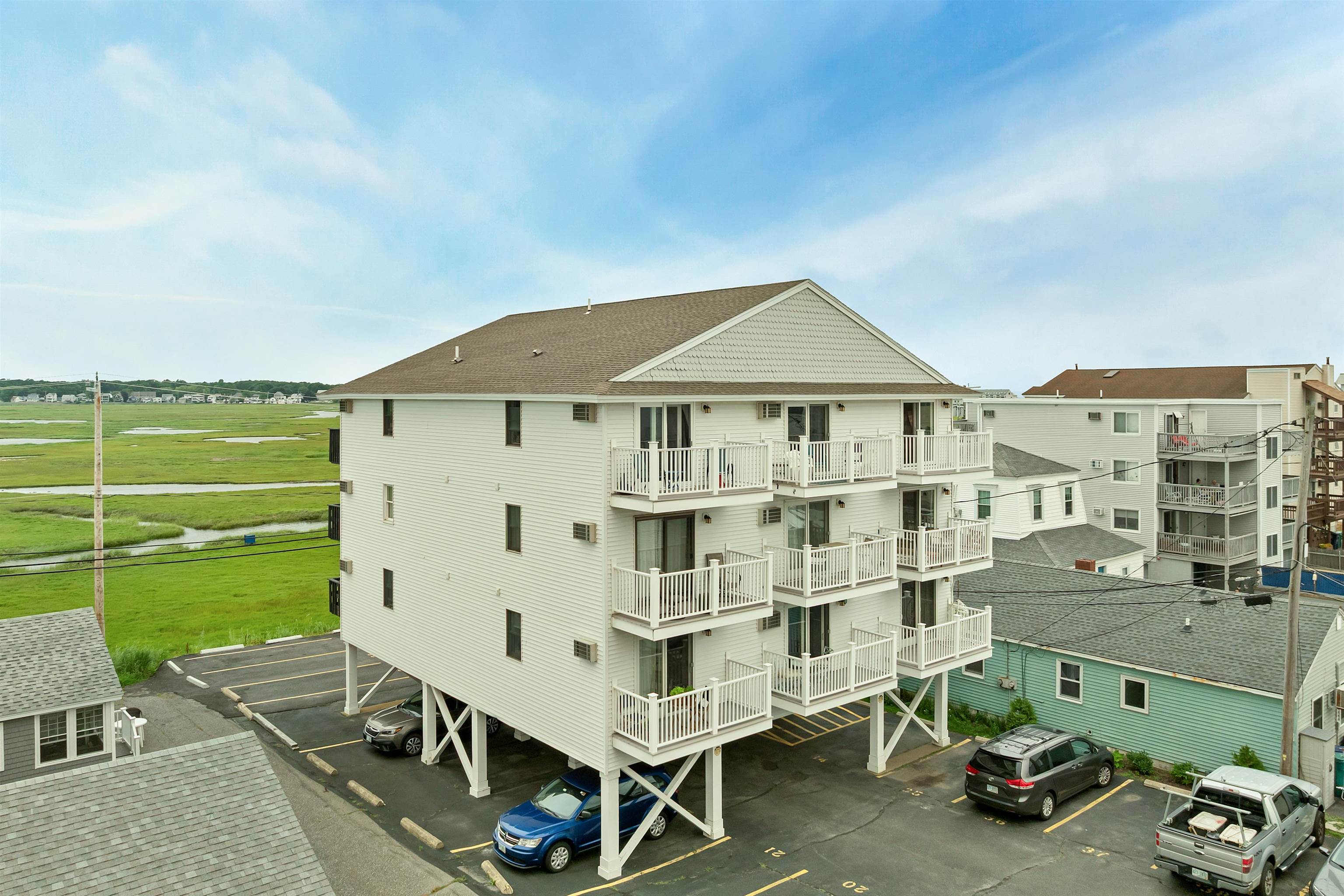 Photo 1 of 20 — 415 Ocean Boulevard 1E, Hampton, NH 03842
