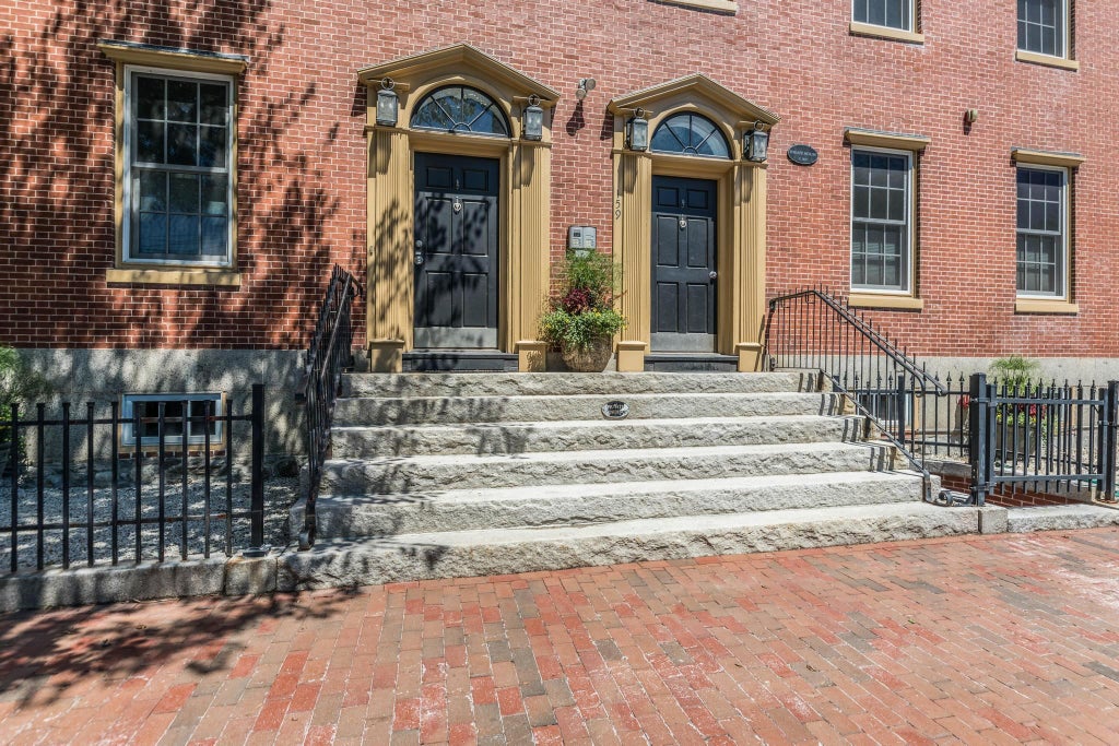 Photo of 159 State Street #5, Portsmouth, NH 03801 (MLS # 5099227)