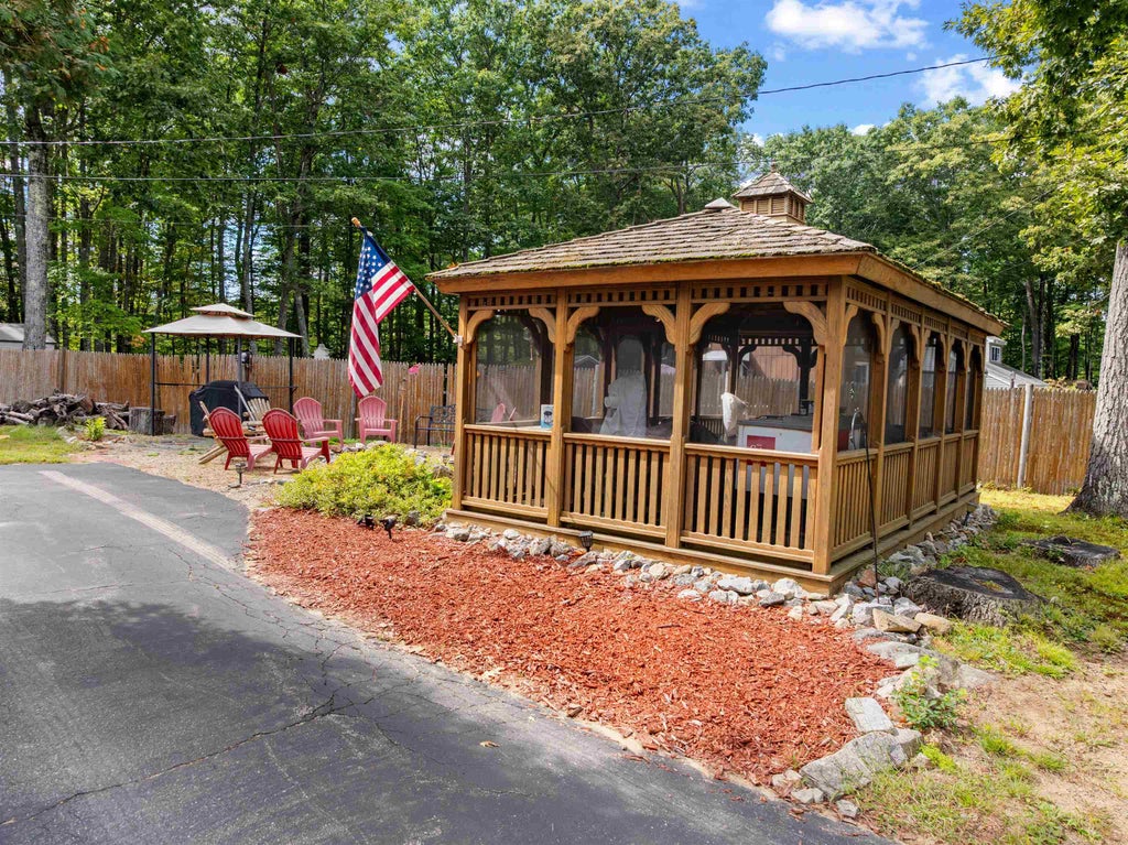 Photo of 102 Plantation Road, Laconia, NH 03246 (MLS # 5109772)