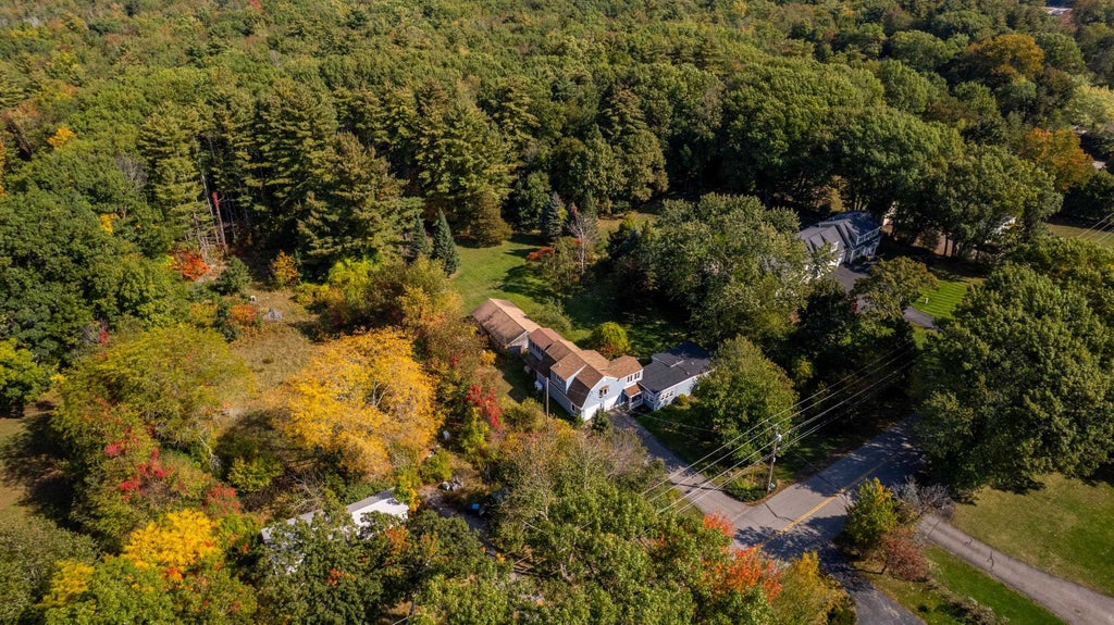 Photo of 39 Lovell Road, Stratham, NH 03885 (MLS # 5114584)