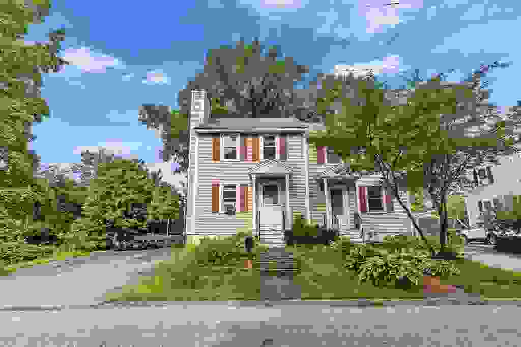 Photo of 44 Emerald Street, Manchester, NH 03103 (MLS # 5101892)