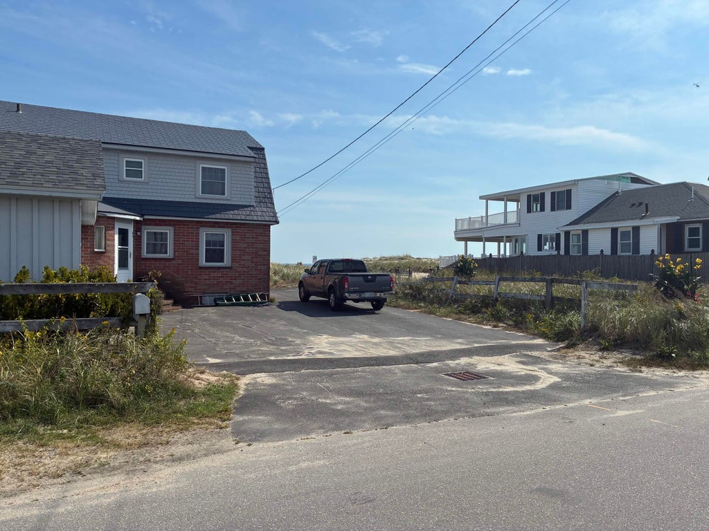 Photo of 99 OCEAN Drive, Seabrook, NH 03874 (MLS # 5087761)
