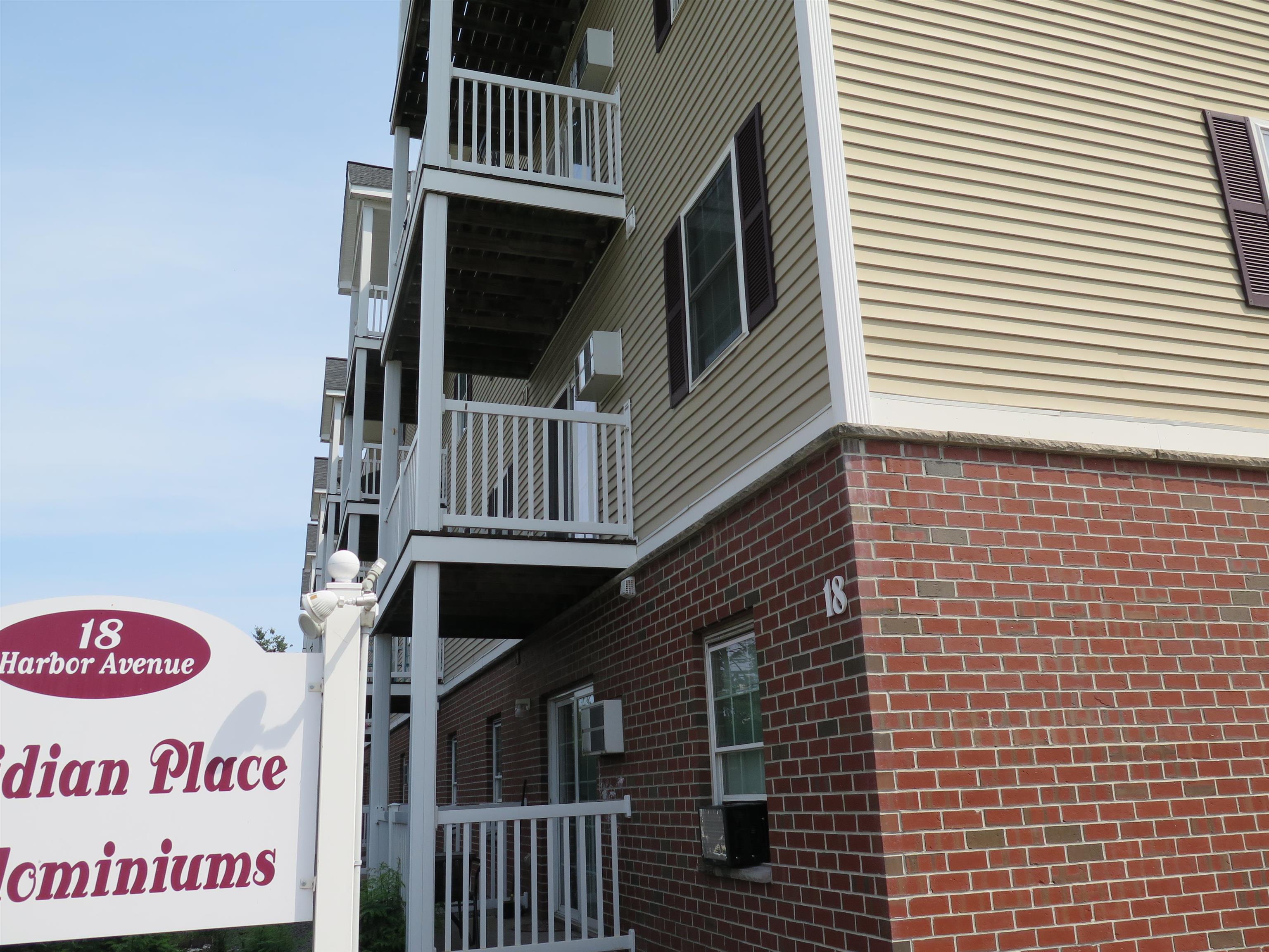 18 Harbor Avenue 212