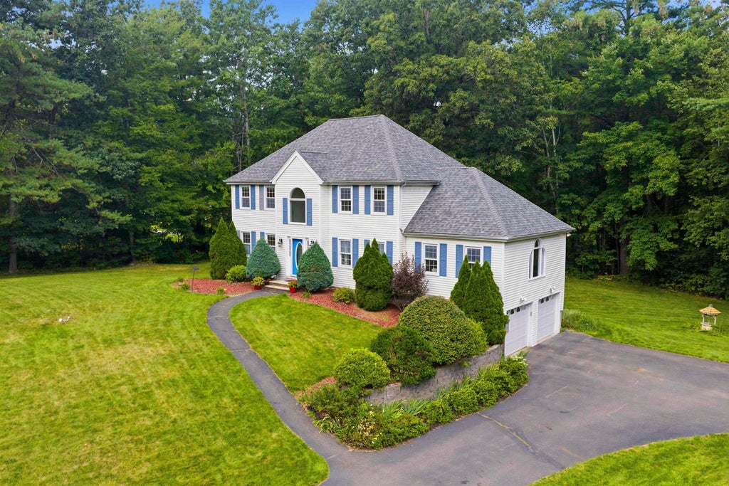 Photo of 9 Alexandra Drive, Pelham, NH 03076 (MLS # 5106774)