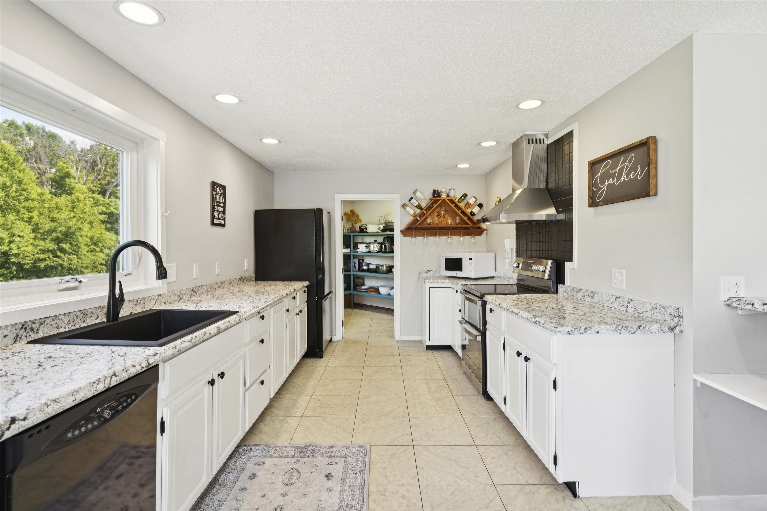 6 Beacon Hill Road