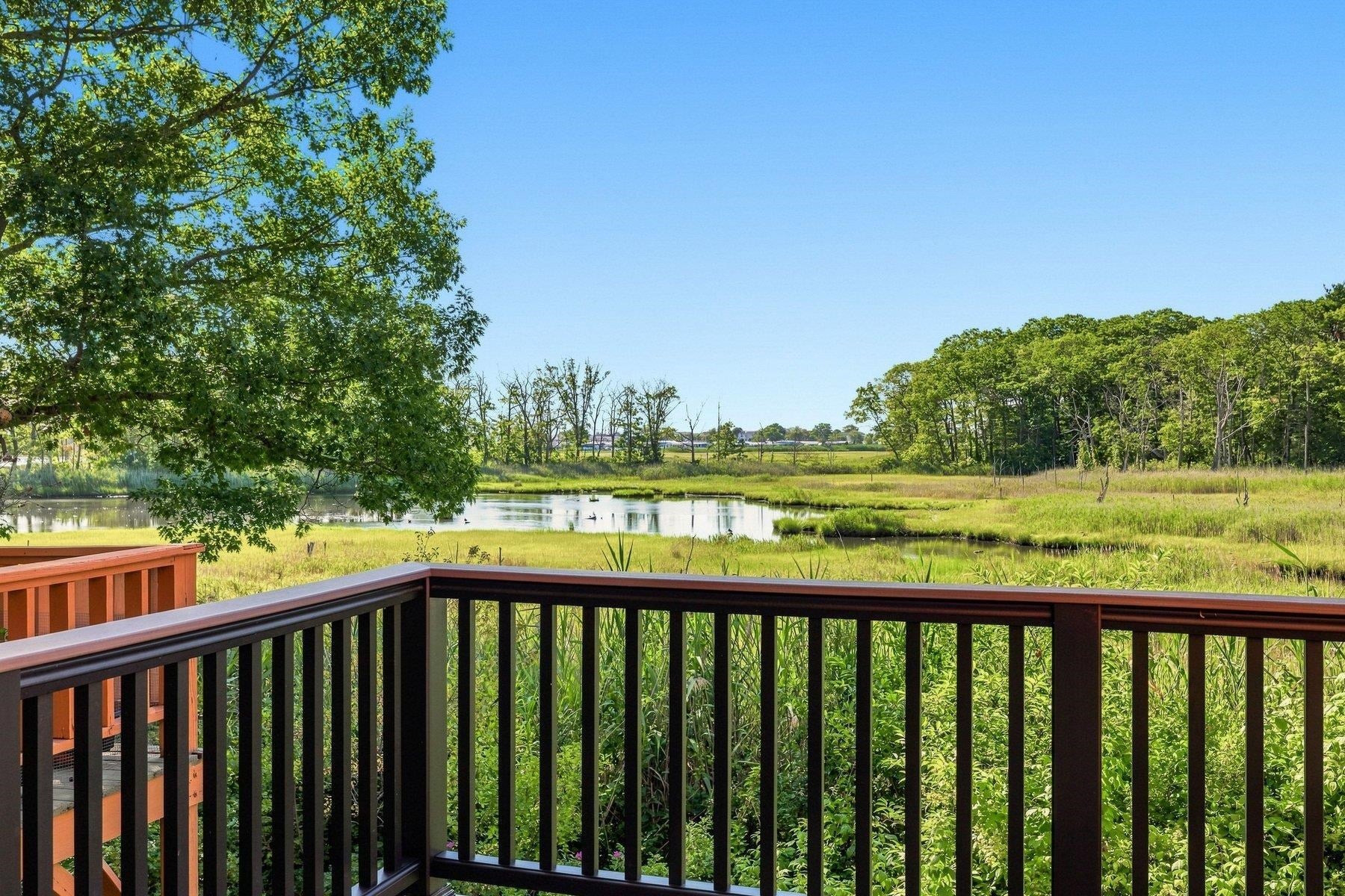107 Dunvegan Woods Drive