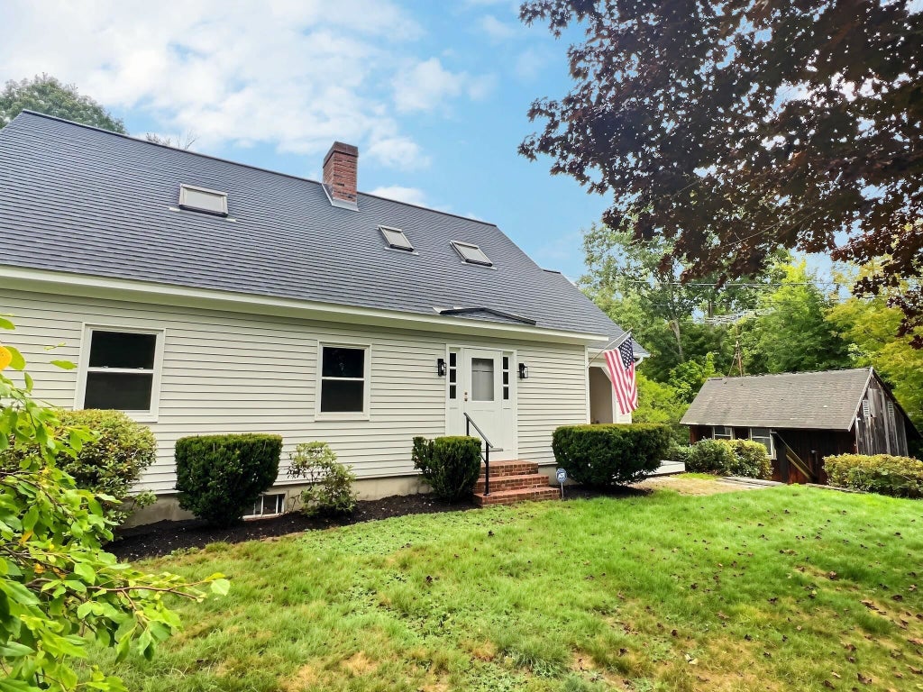 Photo of 22 Cilleyville Road, Andover, NH 03216 (MLS # 5109115)